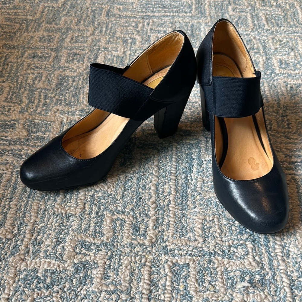 Chic Navy Leather Heels for Women